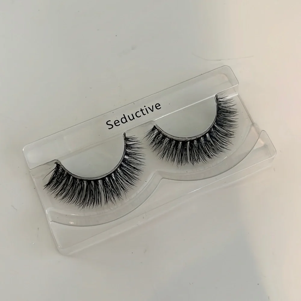 Lashes - Picture 1 of 2